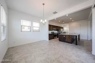 25110 N 75th Lane, Peoria, AZ 85383 - Photo 7