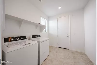 25110 N 75th Lane, Peoria, AZ 85383 - Photo 17