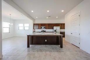 25110 N 75th Ln, Peoria, AZ 85383 - Photo 3