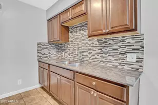 1801 N 50th St, Phoenix, AZ 85008 - Photo 13