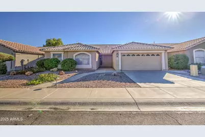 5361 W Saragosa Street, Chandler, AZ 85226 - Photo 3
