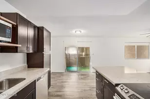 5525 E Thomas Rd, Phoenix, AZ 85018 - Photo 13