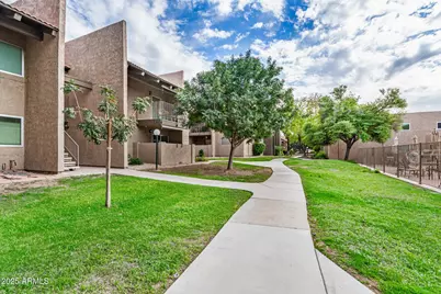 5525 E Thomas Road #C4, Phoenix, AZ 85018 - Photo 5