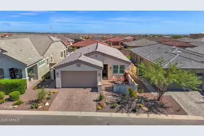 5611 N 206th Avenue, Buckeye, AZ 85396 - Photo 1