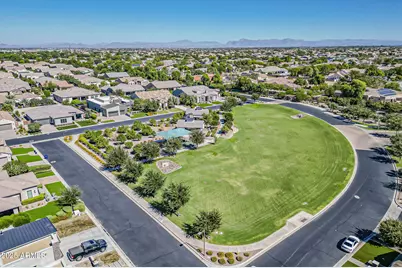 2480 E Haymore Street, Gilbert, AZ 85298 - Photo 9