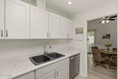 10106 W Campana Drive, Sun City, AZ 85351 - Photo 11