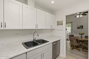 10106 W Campana Dr, Sun City, AZ 85351 - Photo 11