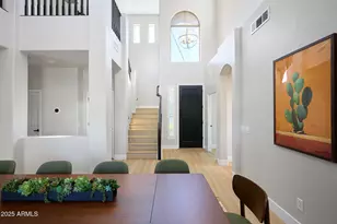 3202 E Orange Dr, Phoenix, AZ 85018 - Photo 11