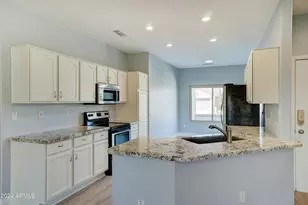 16457 W Rock Springs Ln, Surprise, AZ 85374 - Photo 7