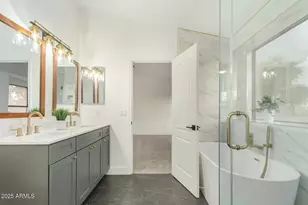 3829 E Irma Ln, Phoenix, AZ 85050 - Photo 3