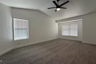 3829 E Irma Ln, Phoenix, AZ 85050 - Photo 19