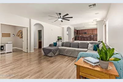 15527 W Minnezona Avenue, Goodyear, AZ 85395 - Photo 21