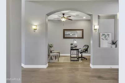 4254 E Valencia Drive, Phoenix, AZ 85042 - Photo 13