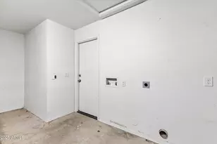 8658 E Capri Ave, Mesa, AZ 85208 - Photo 33