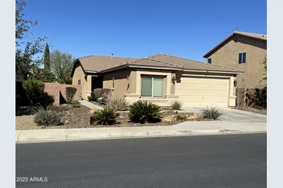 946 W Basswood Avenue, San Tan Valley, AZ 85140 - Photo 1