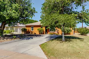 702 W Cambridge Ave, Phoenix, AZ 85007 - Photo 3