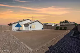 8529 W Butler Dr, Peoria, AZ 85345 - Photo 13