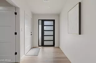 8202 E MacKenzie Dr, Scottsdale, AZ 85251 - Photo 5