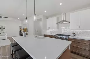 8202 E MacKenzie Dr, Scottsdale, AZ 85251 - Photo 15