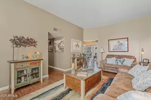 10010 W Royal Oak Rd, Sun City, AZ 85351 - Photo 7