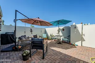 10010 W Royal Oak Rd, Sun City, AZ 85351 - Photo 23