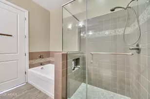 7291 N Scottsdale Rd, Paradise Valley, AZ 85253 - Photo 17