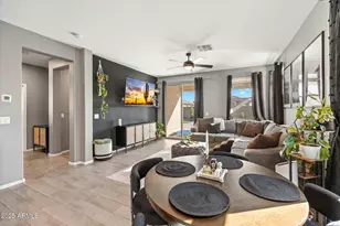 17699 W Daley Ln, Surprise, AZ 85387 - Photo 5