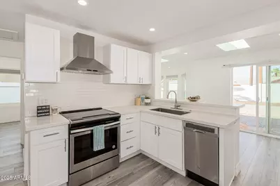 9610 N 2nd Street, Phoenix, AZ 85020 - Photo 11