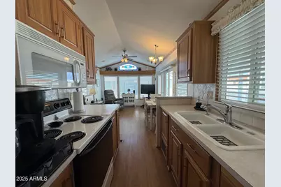 421 E Ocotillo Drive, Florence, AZ 85132 - Photo 3