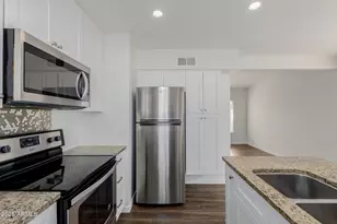 6406 S Lakeshore Dr, Tempe, AZ 85283 - Photo 21