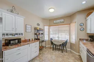 26210 S Flame Tree Dr, Sun Lakes, AZ 85248 - Photo 5