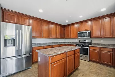 12687 W Desert Mirage Drive, Peoria, AZ 85383 - Photo 11