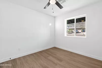 901 W Mercer Lane, Phoenix, AZ 85029 - Photo 29