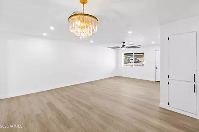 901 W Mercer Lane, Phoenix, AZ 85029 - Photo 23