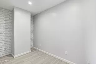 2515 S Palm Dr, Tempe, AZ 85282 - Photo 37