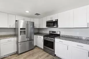 2515 S Palm Dr, Tempe, AZ 85282 - Photo 15