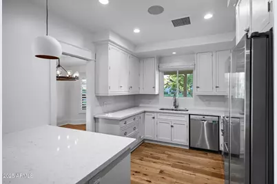 4716 N 34th Place, Phoenix, AZ 85018 - Photo 23