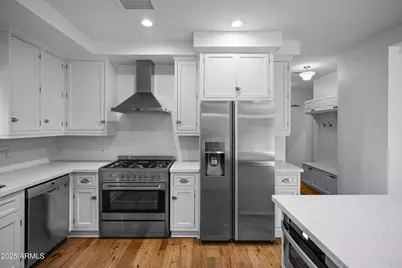 4716 N 34th Place, Phoenix, AZ 85018 - Photo 23