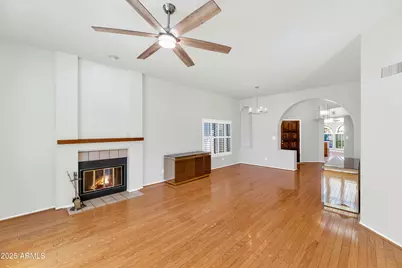 4009 E Round Hill Drive, Phoenix, AZ 85028 - Photo 9