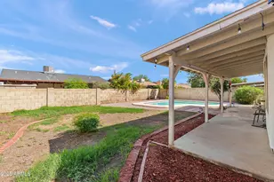 10320 W Hazelwood Ave, Phoenix, AZ 85037 - Photo 25