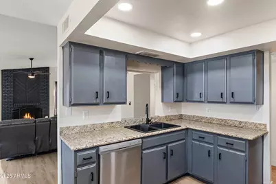 10320 W Hazelwood Avenue, Phoenix, AZ 85037 - Photo 15