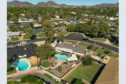 811 W Linger Lane, Phoenix, AZ 85021 - Photo 3