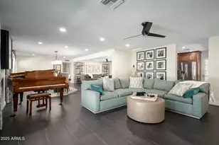 811 W Linger Ln, Phoenix, AZ 85021 - Photo 9