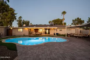 811 W Linger Ln, Phoenix, AZ 85021 - Photo 27