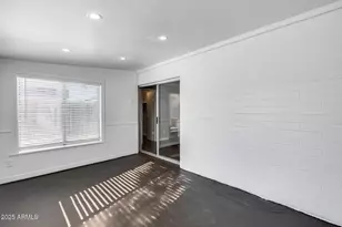 319 W Kristal Way, Phoenix, AZ 85027 - Photo 35