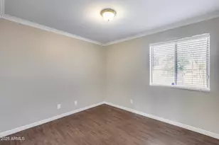 319 W Kristal Way, Phoenix, AZ 85027 - Photo 27