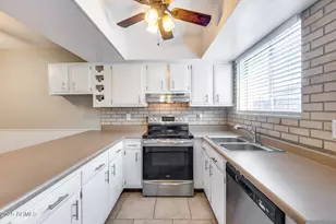 319 W Kristal Way, Phoenix, AZ 85027 - Photo 17