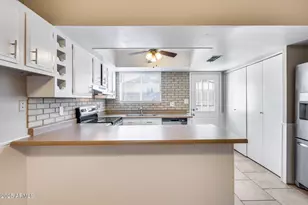 319 W Kristal Way, Phoenix, AZ 85027 - Photo 3