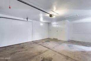 319 W Kristal Way, Phoenix, AZ 85027 - Photo 41