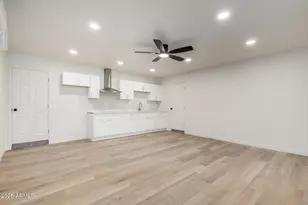 3939 W Harmont Dr, Phoenix, AZ 85051 - Photo 25